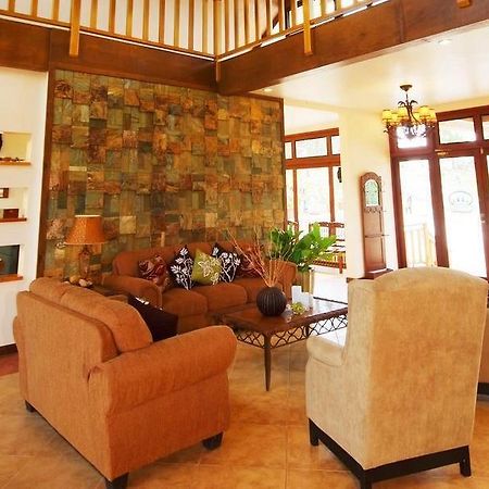 Pinegrove Lodge Mountain Resort 卡加盐德奥罗 外观 照片